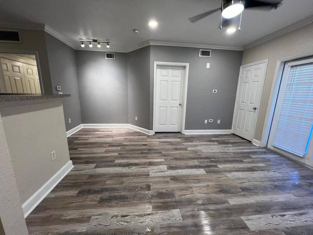 PHOTO-2023-12-09-12-21-00-27