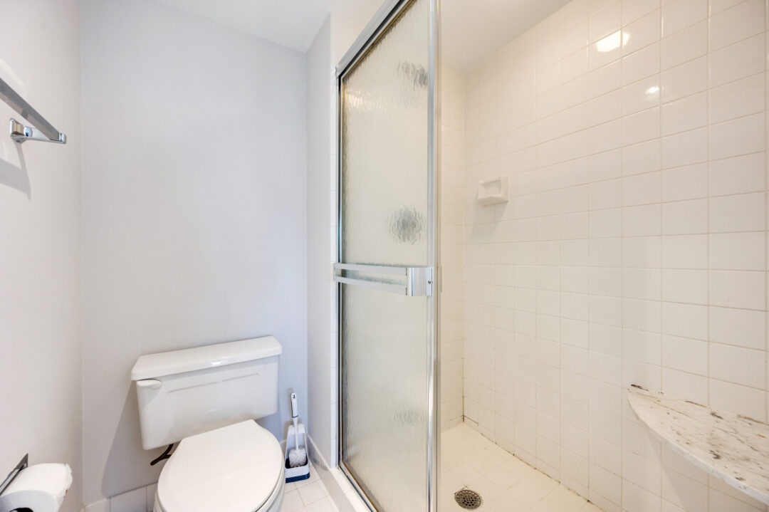 1645 C Spoonbill – 15